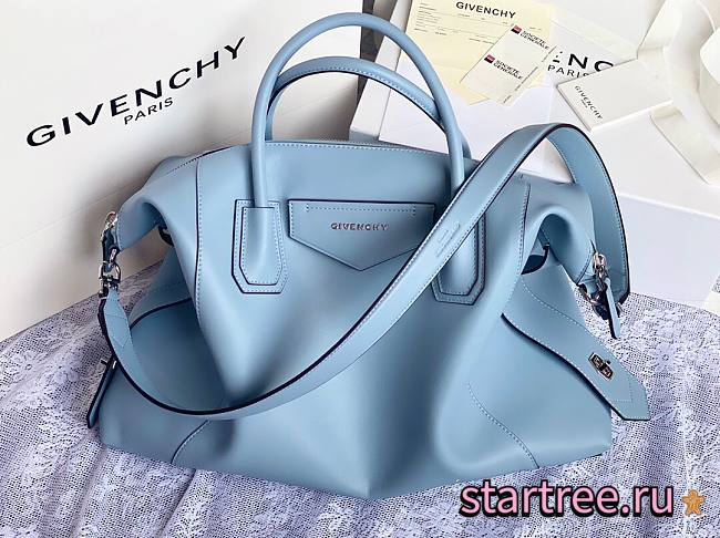 GIVENCHY | Medium Antigona Soft bag In Cloud Blue - BB50F2 - 45 x 9 x 35 cm - 1