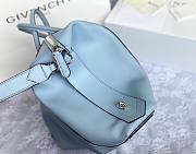 GIVENCHY | Medium Antigona Soft bag In Cloud Blue - BB50F2 - 45 x 9 x 35 cm - 3