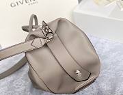 GIVENCHY | Medium Antigona Soft bag In Cloud Grey - BB50F2 - 45 x 9 x 35 cm - 2