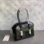 GIVENCHY | Medium Antigona Lock Bag In Black - BB50GJ - 33 x 23 x 17 cm - 5