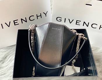 GIVENCHY |  Mini Antigona Vertical bag In Black - BBU01R - 20 x 10 x 8.5 cm