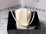 GIVENCHY |  Mini Antigona Vertical bag In White - BBU01R - 20 x 10 x 8.5 cm - 1