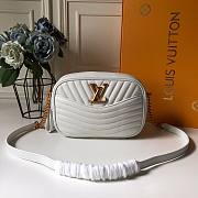 Louis Vuitton | New Wave Camera White Bag - M58677 - 21.5 x 15.5 x 6 cm - 1