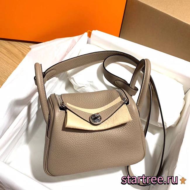 Hermès | Lindy mini bag Beige - 19 cm  - 1