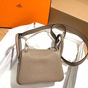 Hermès | Lindy mini bag Beige - 19 cm  - 2