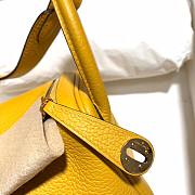 Hermès | Lindy mini bag Yellow - 19 cm  - 6