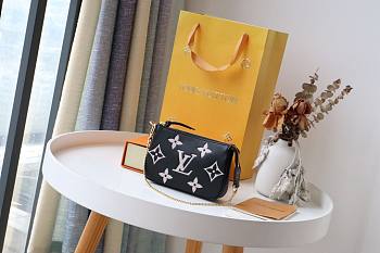 Louis Vuitton Mini Pochette Accessoires - M80732 - 15.5 x 10.5 x 4cm