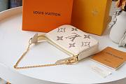Louis Vuitton | Mini Pochette Accessoires Creme - M80732 - 15.5 x 10.5 x 4cm - 5
