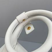Jacquemus͚ | Chiquito Knot Small White Bag - 300100 - 18 x 15.5 x 8 cm - 2