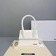 JACQUEMUS | Great Chiquito White bag - 300100 - 24 x 18 x 10 cm - 1