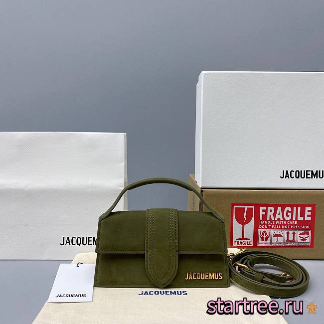 Jacquemus | Small Green Le Bambino Suede - 305580 - 18 x 6 x 7 cm - 1