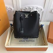 LOUIS VUITTON | Lockme bucket shoulder bag - M43878 - 25 x 27 x 15 cm - 1