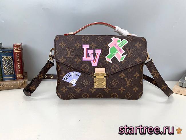 Louis Vuitton | My World Tour Pochette Metis- M40780 - 25 x 19 x 9 cm - 1