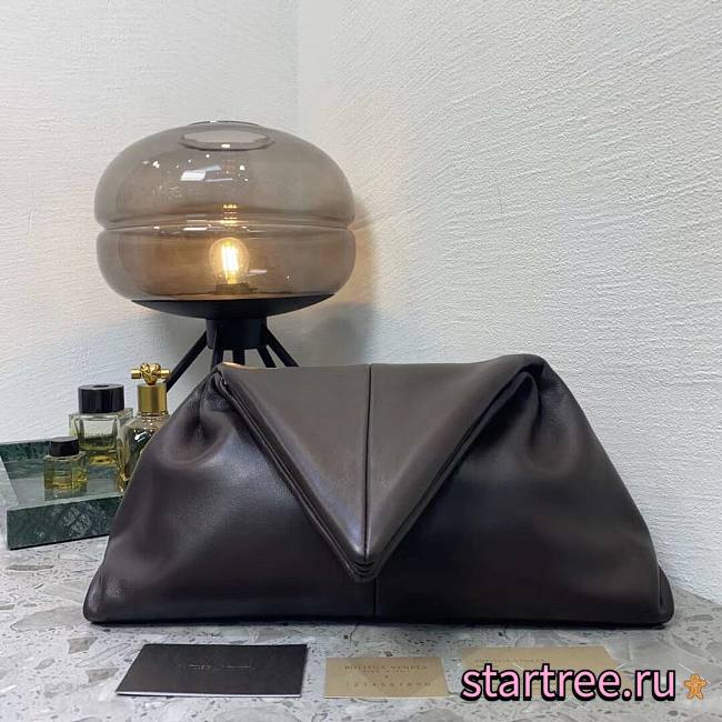 Bottega Veneta | BV Trine angular dark brown clutch - 622712 - 32 x 18 cm - 1