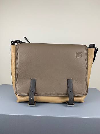 LOEWE | Military Messenger Bag - B553A1 - 30 x 25 x 15cm