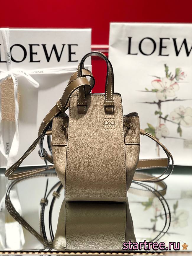 LOEWE | Mini Beige Drawstring Hammock bag - A538Z9 - 19.5 x 17 x 11cm - 1