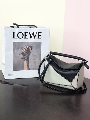 LOEWE | Mini Silver Black/Creme bag - 322.30.U - 18 x 12.5 x 8cm