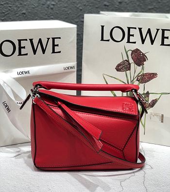 LOEWE | Mini Red Puzzle bag - 322.30.U - 18 x 12.5 x 8cm