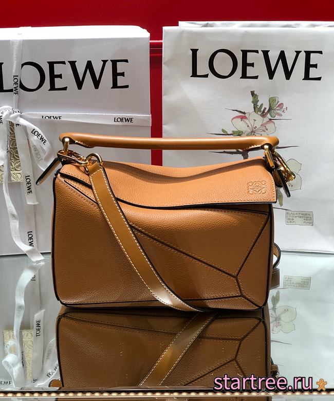 LOEWE | Light Caramel Puzzle bag in Grain - 32212K - 24 x 14 x 11 cm - 1