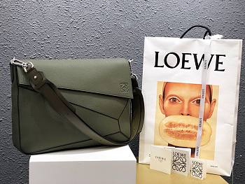 LOEWE | Puzzle Messenger Bag Green - B51014 - 36.5 x 27.5 x 10 cm