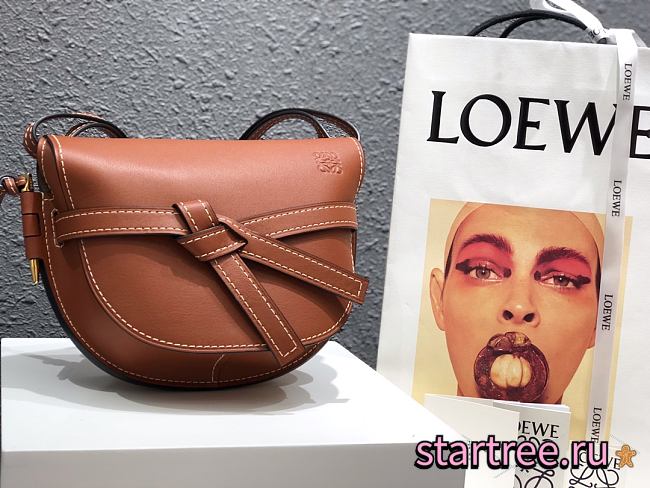 Loewe | Midnight Tan Gate Bag - 20 x 19 x 11.5cm - 1