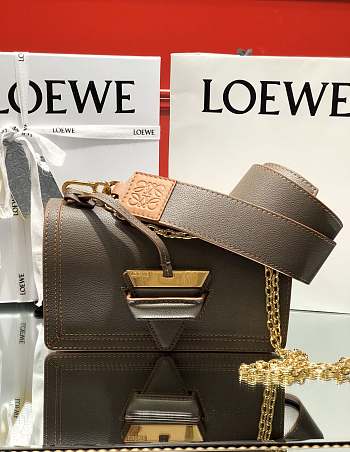  Loewe | Barcelona bag - 303.12.W - 24 x 15 x 8cm