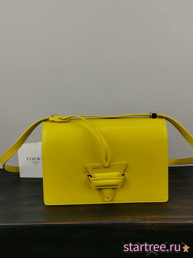  Loewe | Barcelona Yellow bag - A532M1 - 22 x 25 x 9 cm - 1