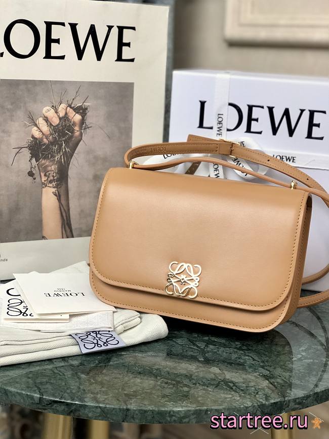 Loewe | Goya Accordion clutch Light tan - A896O4 - 18.5 x 12.5 x 6cm - 1