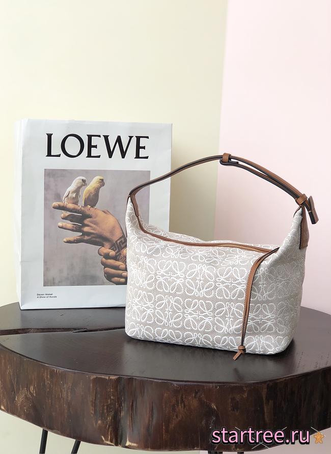 LOEWE | Small Cubi bag in Anagram Ecru/Tan - 25 x 21 x 17cm - 1