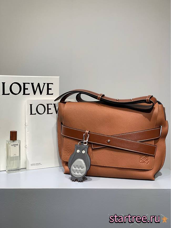 Loewe | Leather Strap Messenger Brown Bag - 32 x 26 x 11cm - 1