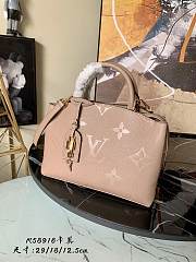 Louis Vuitton | Petit Palais handbag beige - 29 x 18 x 12.5 cm - 1