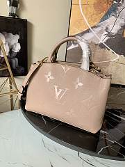 Louis Vuitton | Petit Palais handbag beige - 29 x 18 x 12.5 cm - 3