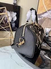 Louis Vuitton | Speedy Bandoulière 25 Handbag Black M58947  - 5