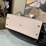 Louis Vuitton | On My Side MM greige bag - M58485 - 30.5 x 24.5 x 14 cm - 2