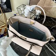 Louis Vuitton | On My Side MM greige bag - M58485 - 30.5 x 24.5 x 14 cm - 4