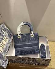 DIOR | Medium Lady D-Lite Bag Blue Denim - M0565O - 24 x 20 x 11 cm - 5