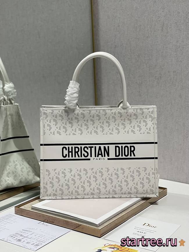 DIOR | Christian Book Tote Small White - M1287 - 36×28 cm - 1