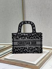  DIOR | Mini Book Tote Gray Mizza Embroidery - M918 - 24x17x7cm - 1