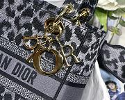  DIOR | Lady D-Lite Gray Mizza Embroidery - M0565O - 24 x 20 x 11cm - 4