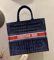  DIOR | Book tote Blue Crocodile-Effect Velvet - M1286 - 41.5 cm - 4