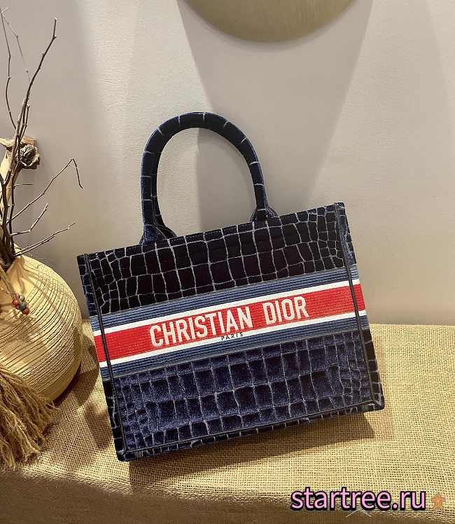  DIOR | Book tote Blue Crocodile-Effect Velvet - M1287 - 36 cm - 1