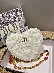 DIOR | CARO Heart White Chain Bag - S5097 - 11 x 10 x 1.5 cm - 6