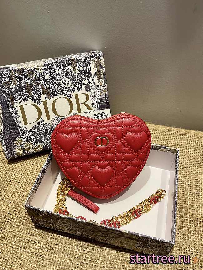 DIOR | CARO Heart Red Chain Bag - S5097 - 11 x 10 x 1.5 cm - 1