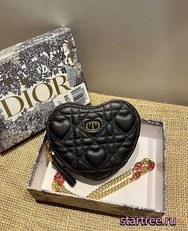 DIOR | CARO Heart Black Chain Bag - S5097 - 11 x 10 x 1.5 cm - 1