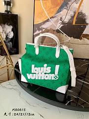 Louis Vuitton | Litter Bag Green - M80815 -  24 x 21 x 12 cm - 1