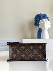Louis Vuitton | Spring Street Black handbag - M90375 - 17 x 16 x 8.5 cm - 5
