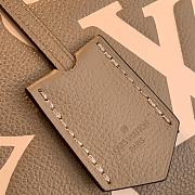 Louis Vuitton | Montaigne MM handbag beige - M45499 - 33 x 23 x 15 cm - 4