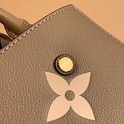 Louis Vuitton | Montaigne MM handbag beige - M45499 - 33 x 23 x 15 cm - 5