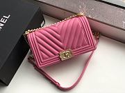 CHANEL | Boy Old Medium Pink Chevron - A67086 - 25 × 15 × 7.5 cm - 6