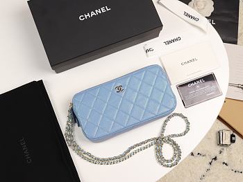 CHANEL | Small Blue Quilted Clutch With Chain - A82527 - 10×19×4cm